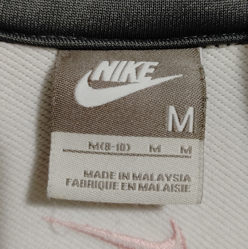 Nike full zip top. - Picture 2 of 9